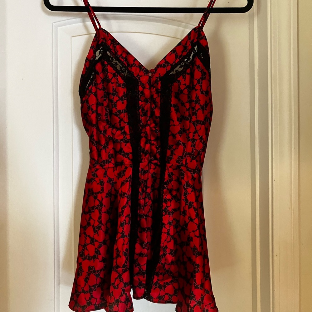 Vintage VS red and black heart print babydoll negligee